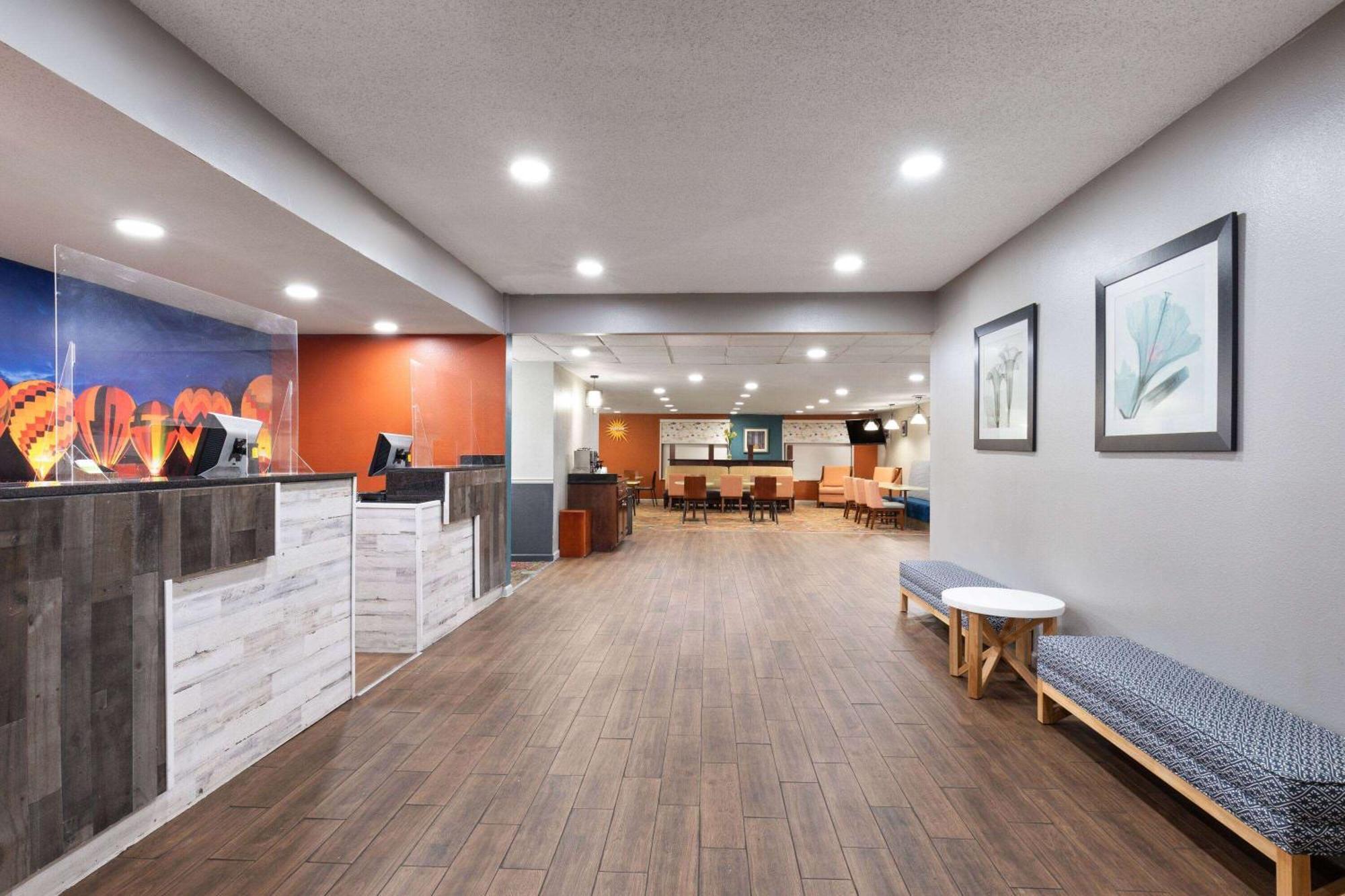 La Quinta Inn By Wyndham Decatur Alabama Екстер'єр фото