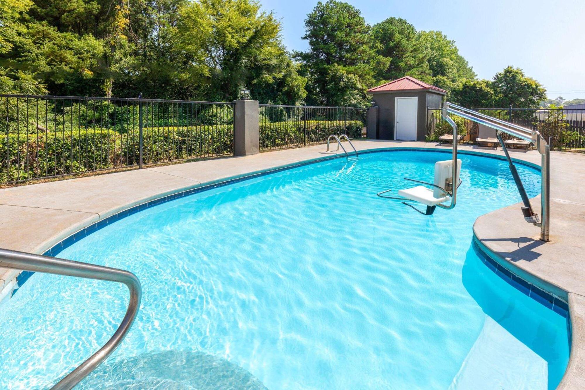 La Quinta Inn By Wyndham Decatur Alabama Екстер'єр фото