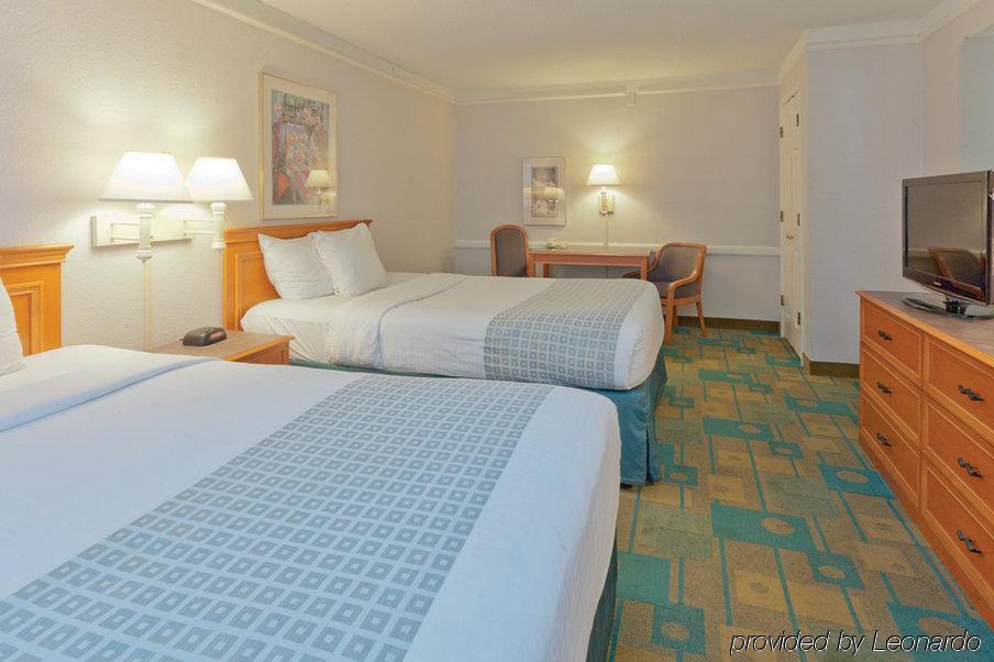 La Quinta Inn By Wyndham Decatur Alabama Екстер'єр фото