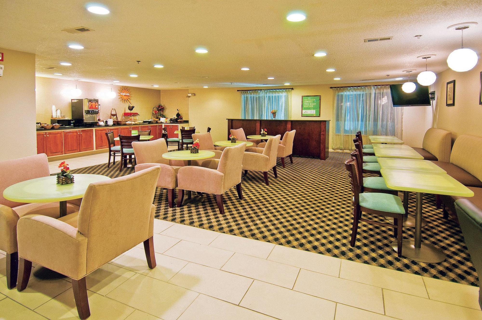 La Quinta Inn By Wyndham Decatur Alabama Екстер'єр фото